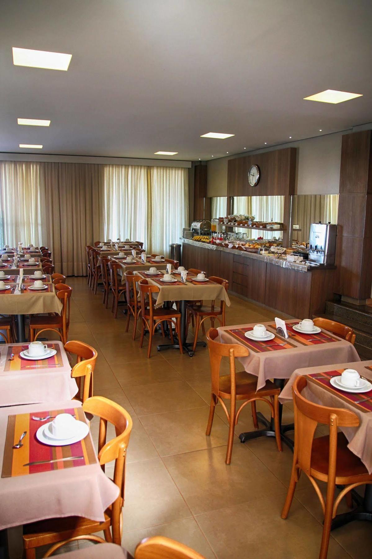Orion Hotel Itumbiara Luaran gambar